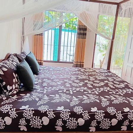 Bakery Family Guest House Mirissa Exterior foto