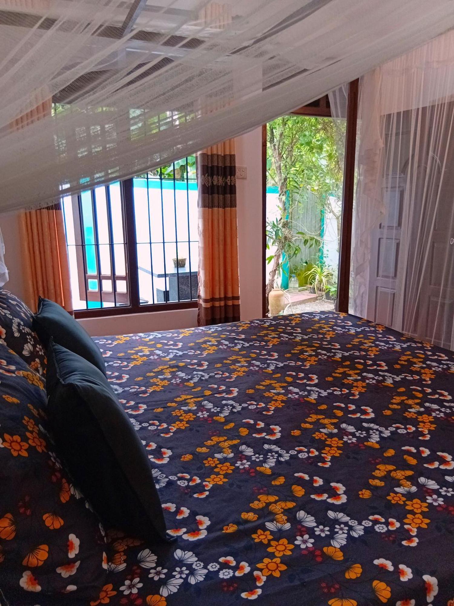 Bakery Family Guest House Mirissa Exterior foto